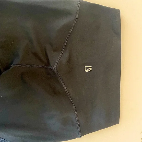 Buff Bunny Baddie Legging, Size Small, Excellent Condition - Picture 7 of 7